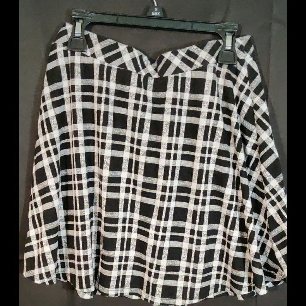 Black an white plaid skirt